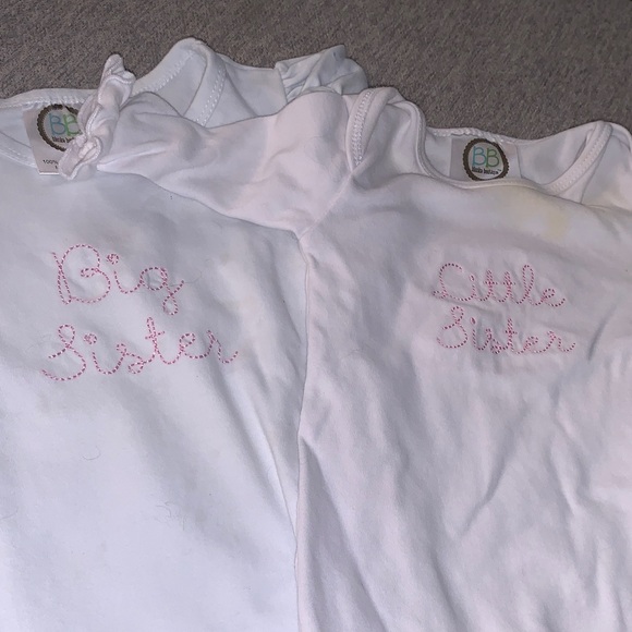White 'Big Sister' and 'Little Sister' Embroidered Kids 3T Shirt and Baby Gown - Picture 13 of 13